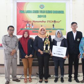 MAHASISWA THP MERAIH JUARA LOMBA KARYA TULIS ILMIAH MAHASISWA TINGKAT UNIVERSITAS